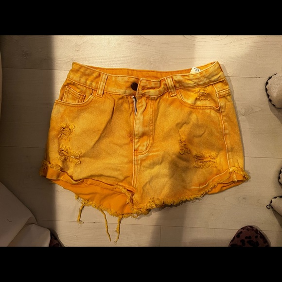 Yellow denim shorts - Picture 1 of 2